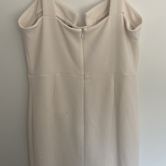 Finders Keepers Luna Front Slit Sheath Dress - Picture 9 of 11